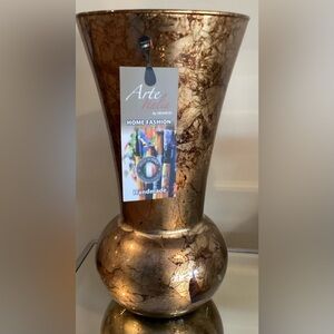 NWT- Stunning Arte Italica Gold Decorative Vase with crackled gold pattern